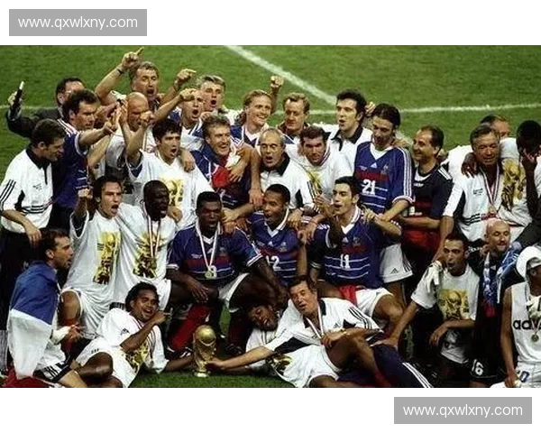 《世界杯歌曲生命之杯传递梦想与激情谱写足球荣耀新篇章》